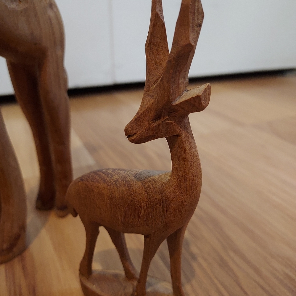 Vintage Hand Carved Wooden Gazelle And Giraffe Figurines African Animal Set Of 3 - Picture 10 of 13